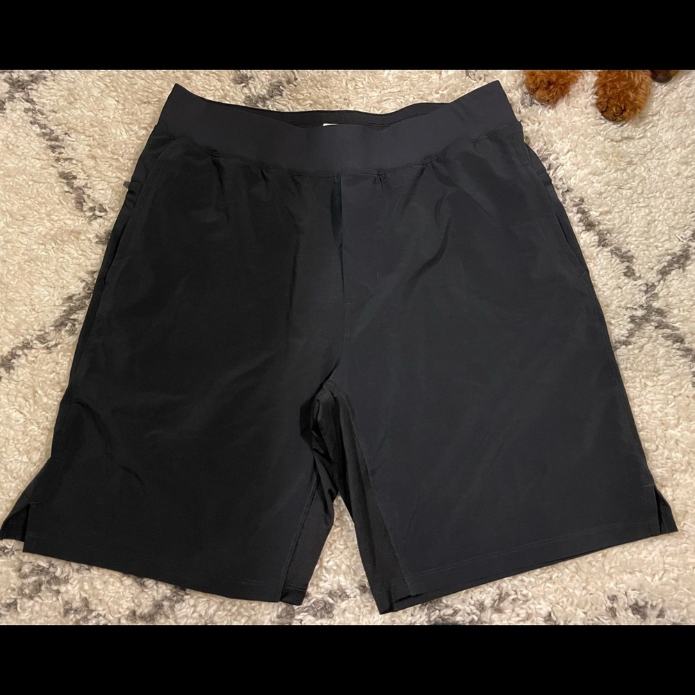 NWT Fabletics 9” Franchise Short With liner